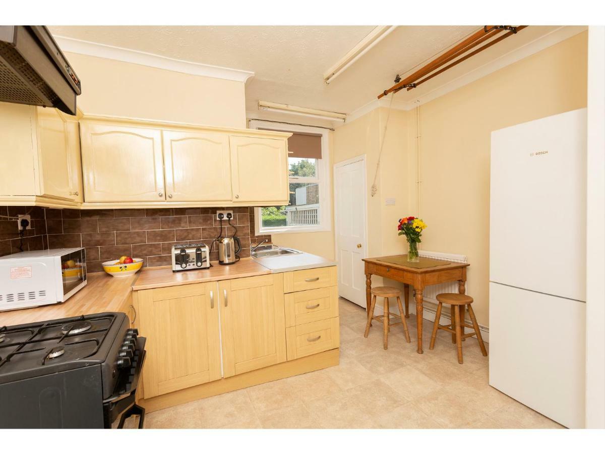 דיל Sandown Villa Holiday Home מראה חיצוני תמונה